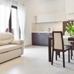 Przestrzeń apartamentu i wygoda hotelu — połączenie idealne?