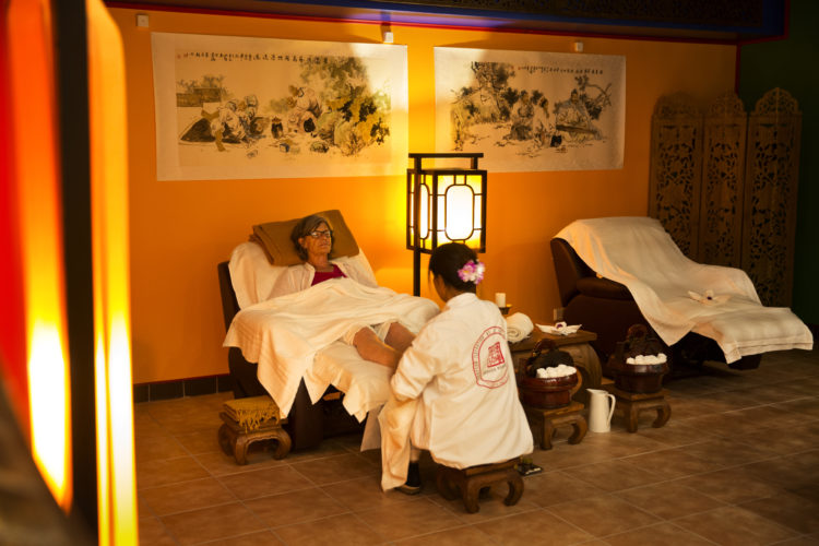 Yangtorp_Qigong_Bongart_TCM_Medical_Health_Center___rtbad_med_massage_2_750x500