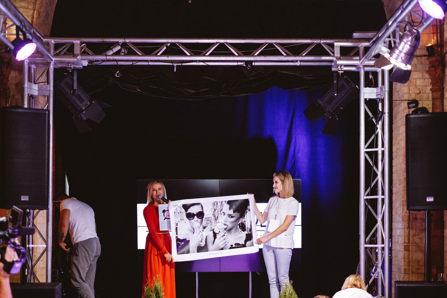 Jimek i Miss Mundial Karolina Emus w jednej akcji charytatywnej
