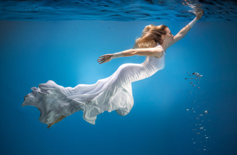 Projekt Suknia Ślubna - Ocean Przyszłości