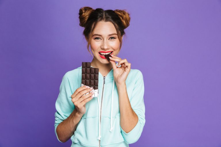 Podaruj 100% przyjemności! Pyszna czekolada i ulubione dodatki – idealna kompozycja dla każdego