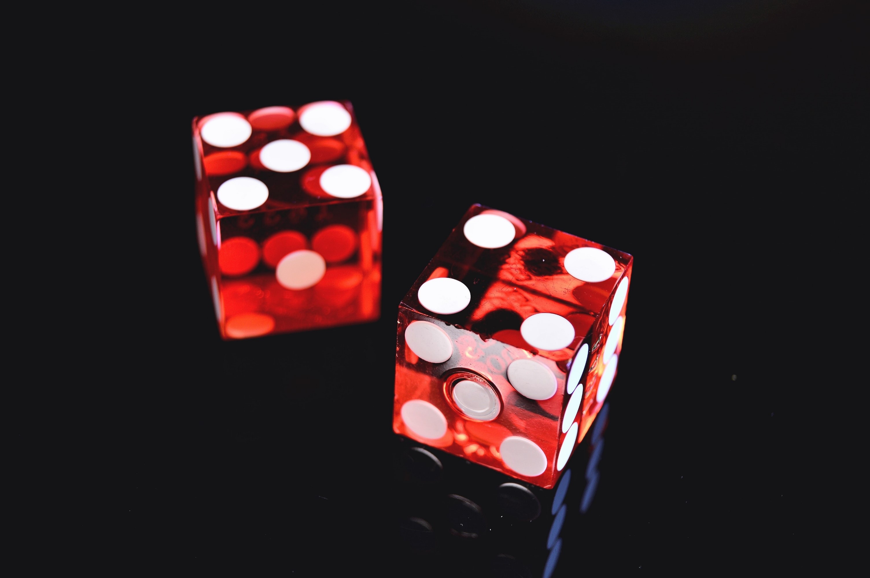 Kto zapewnia bezpieczeństwo kasyn online? Poznaj jurysdykcje hazardowe!