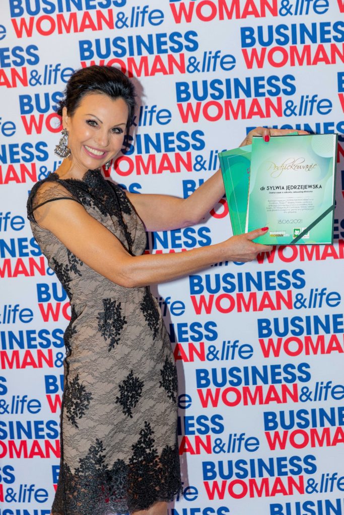 Redakcja magazynu „Businesswoman&life” wsparła misję Fundacji „Akogo?”