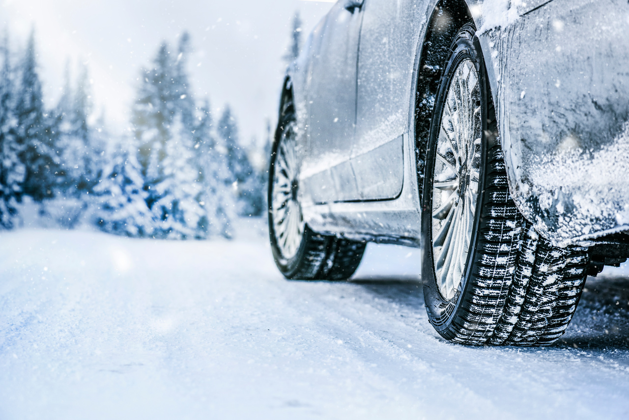 5 wskazówek jak przygotować samochód do zimowych podróży