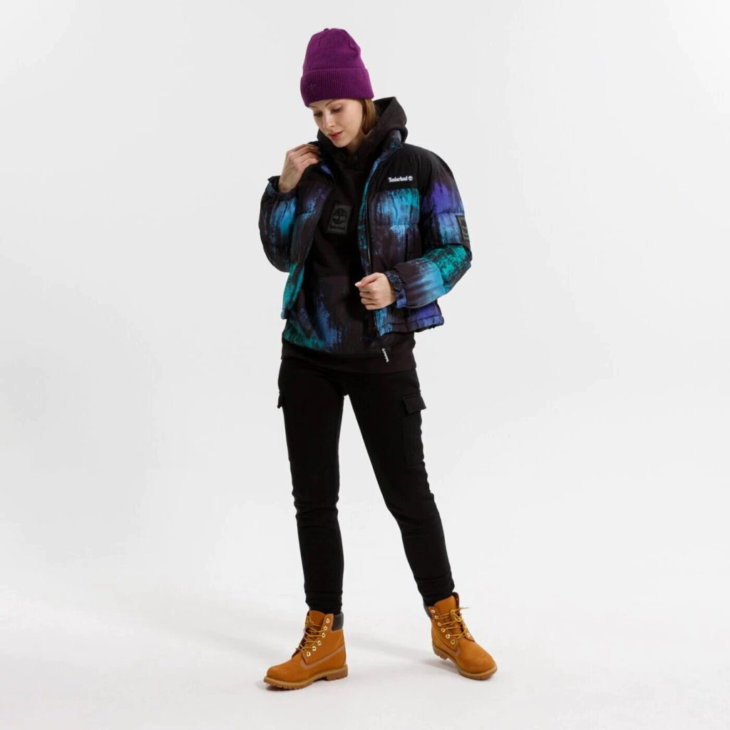 Jak modnie nosić zimowe buty Timberland? 5 pomysłów na stylizacje