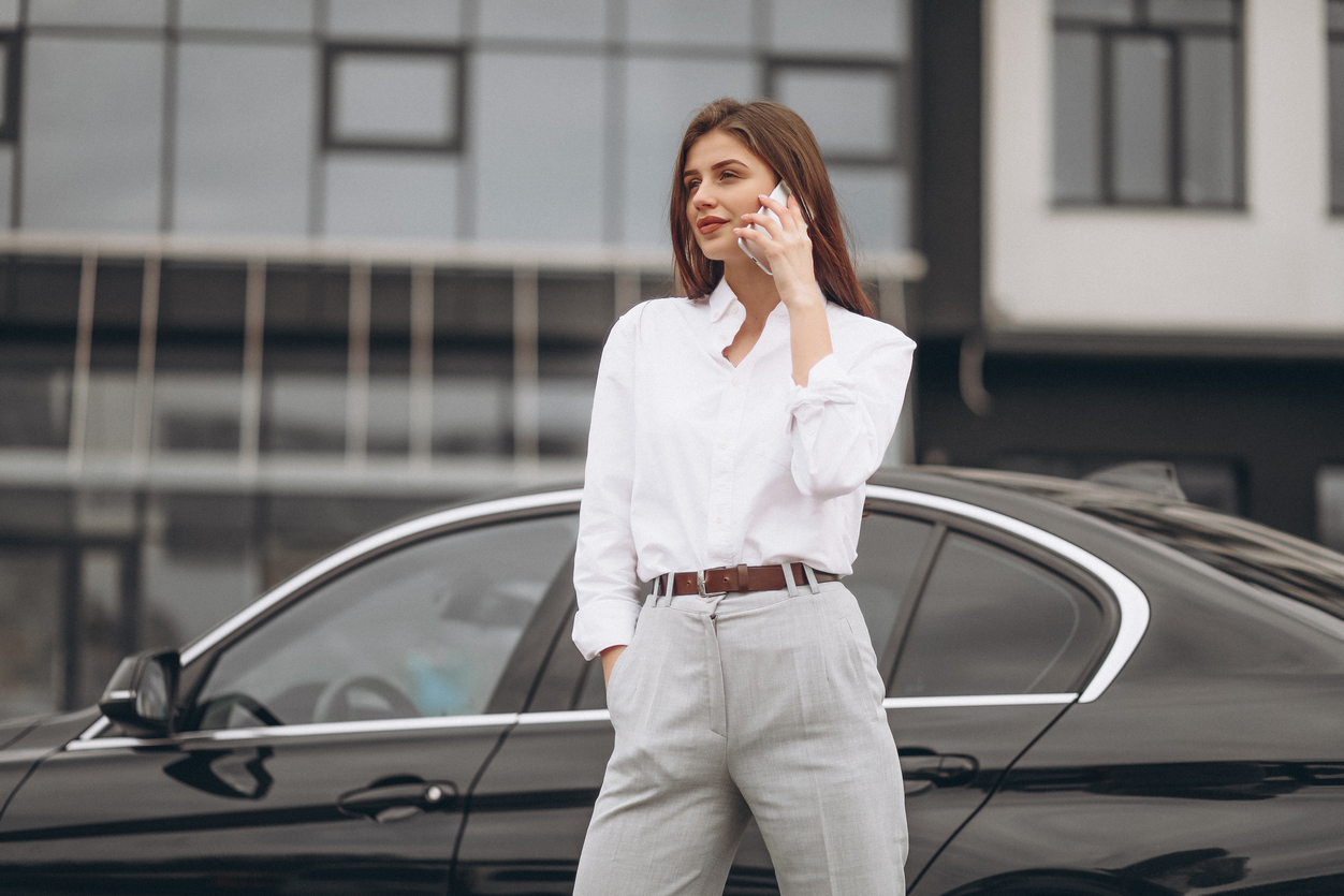 Samochód dla kobiety biznesu – jaki wybrać?