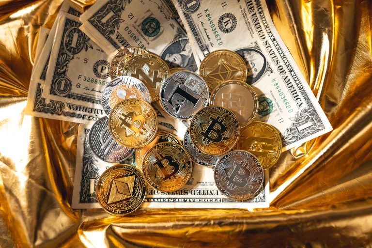 Co to jest bitcoin i czy warto go teraz kupić?