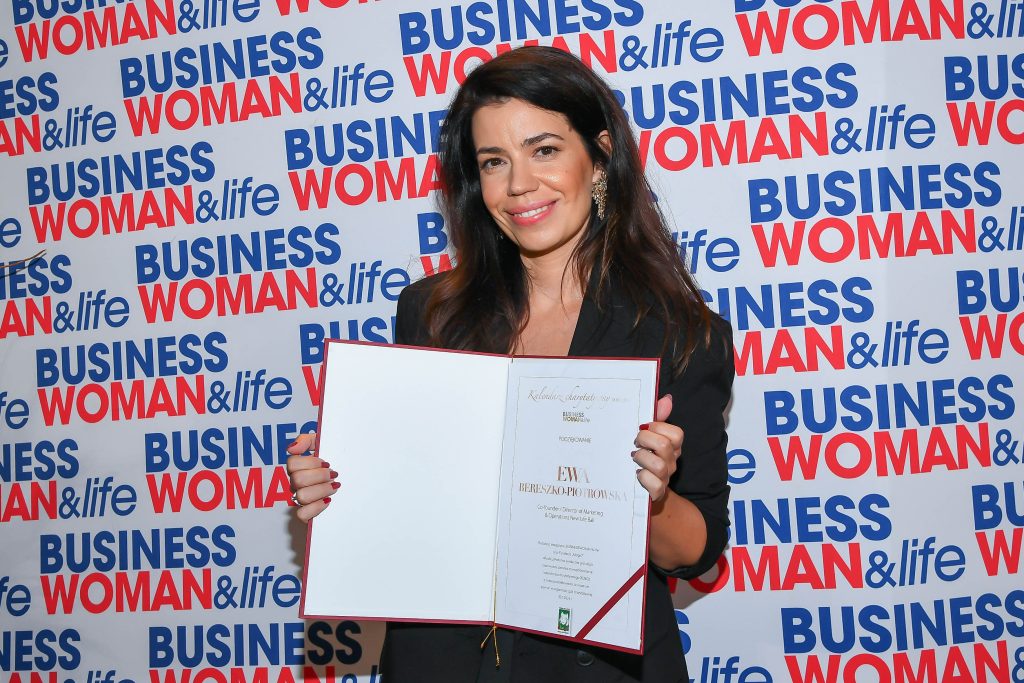 Premiera charytatywnego kalendarza "Businesswoman & life" na rzecz Fundacji „Akogo?” 2025/26 r. i pokaz mody CATERINA LEMAN